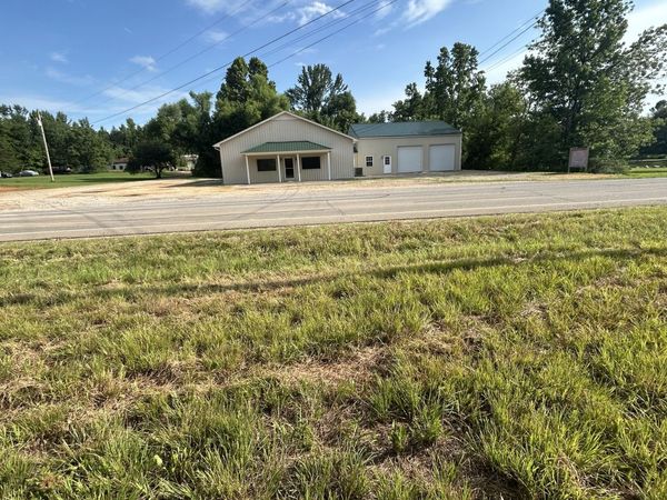 1414 Summertown Hwy, Hohenwald, TN 38462