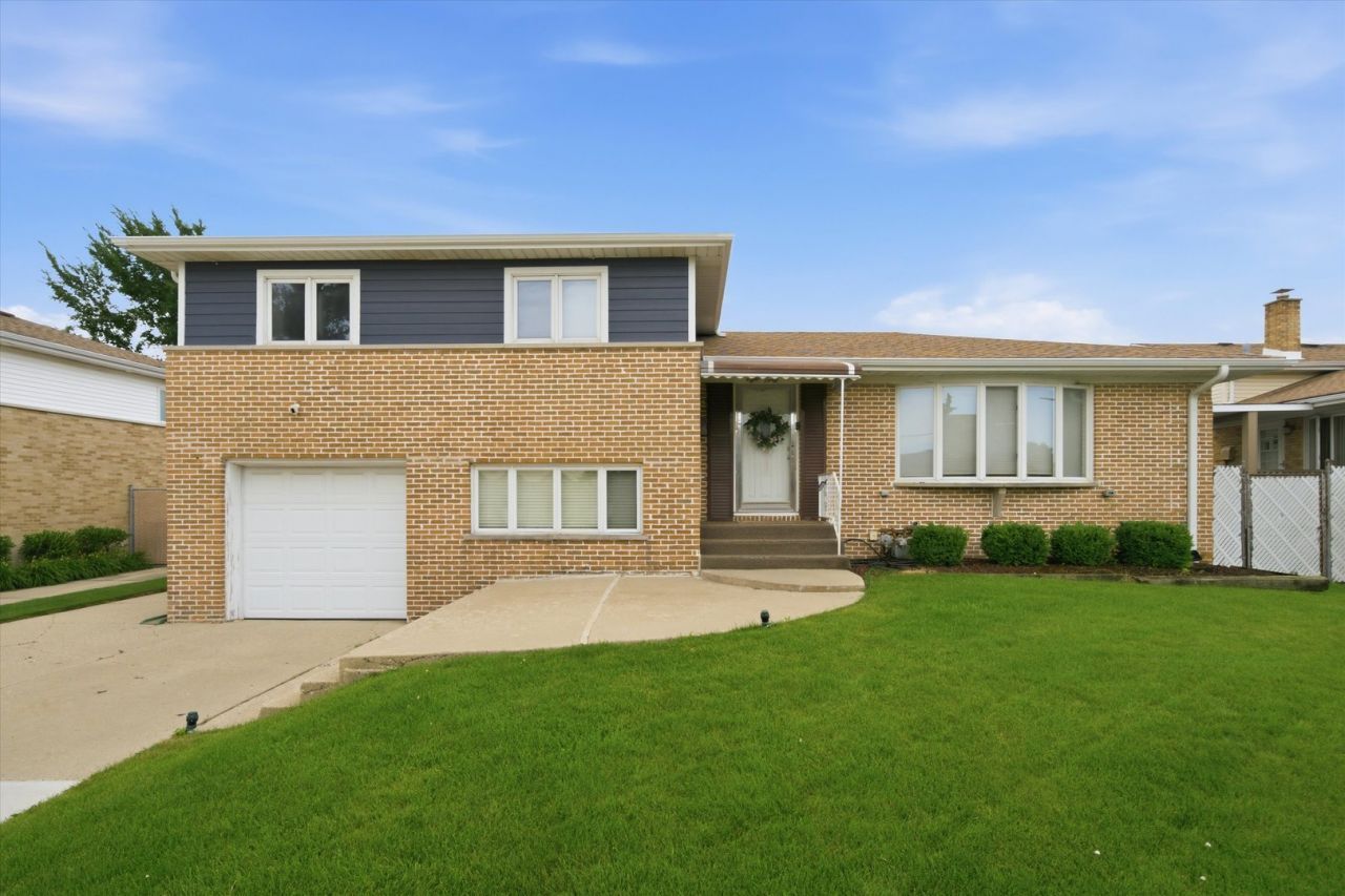 Melrose Park, IL 60160