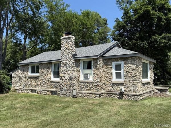 5015 SASHABAW Road , Independence Twp, MI 48346