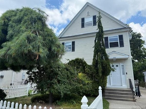 60 Columbia Avenue , Cedarhurst, NY 11516