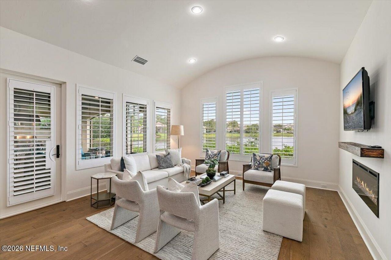 5226 Commissioners Drive, Jacksonville, FL 32224 Photo
