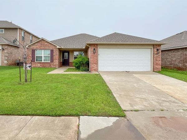 2901 Cider Mill Lane, Yukon, OK 73099