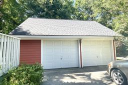 1046 Blakeway Street photo 4