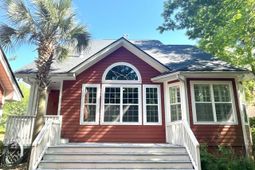 1046 Blakeway Street photo 4