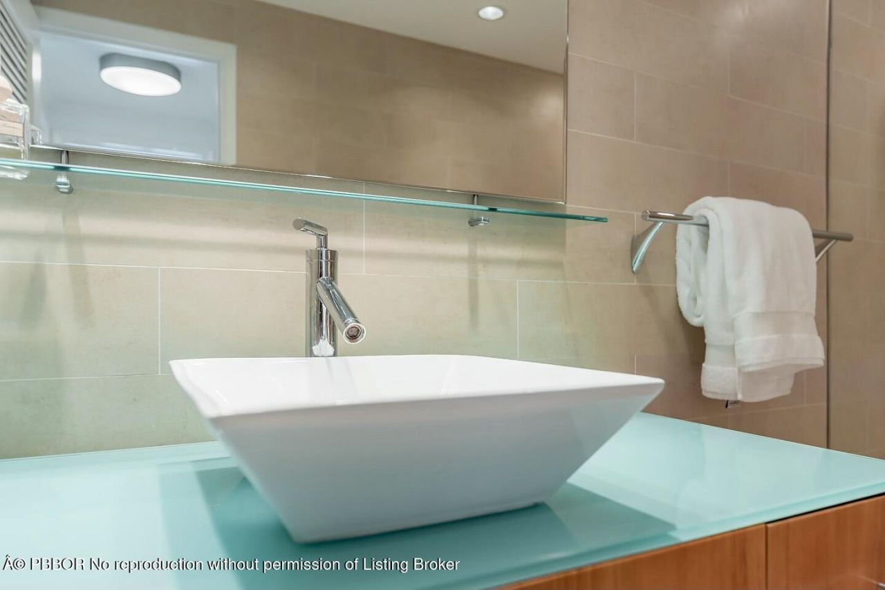 250 Bradley Place, Unit 301, Palm Beach, FL 33480 Photo