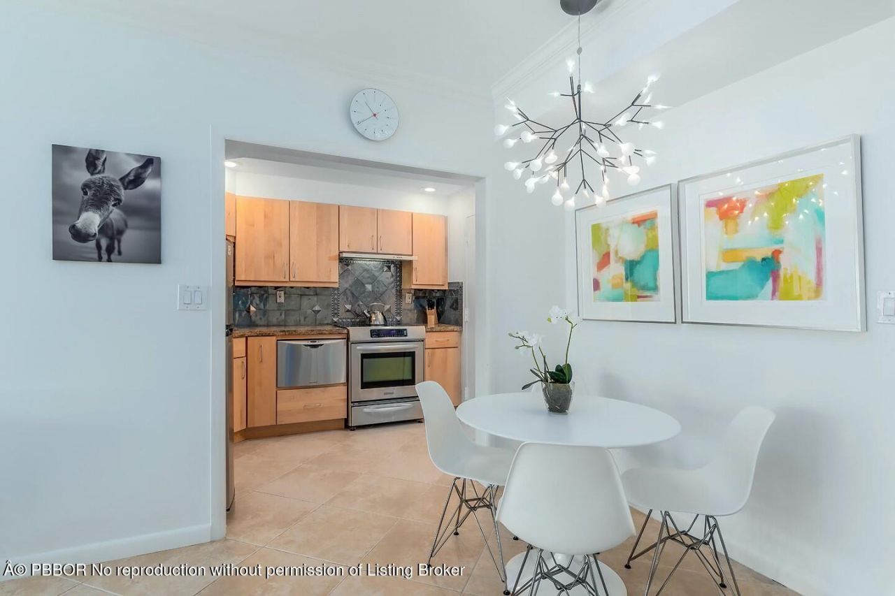 250 Bradley Place, Unit 301, Palm Beach, FL 33480 Photo