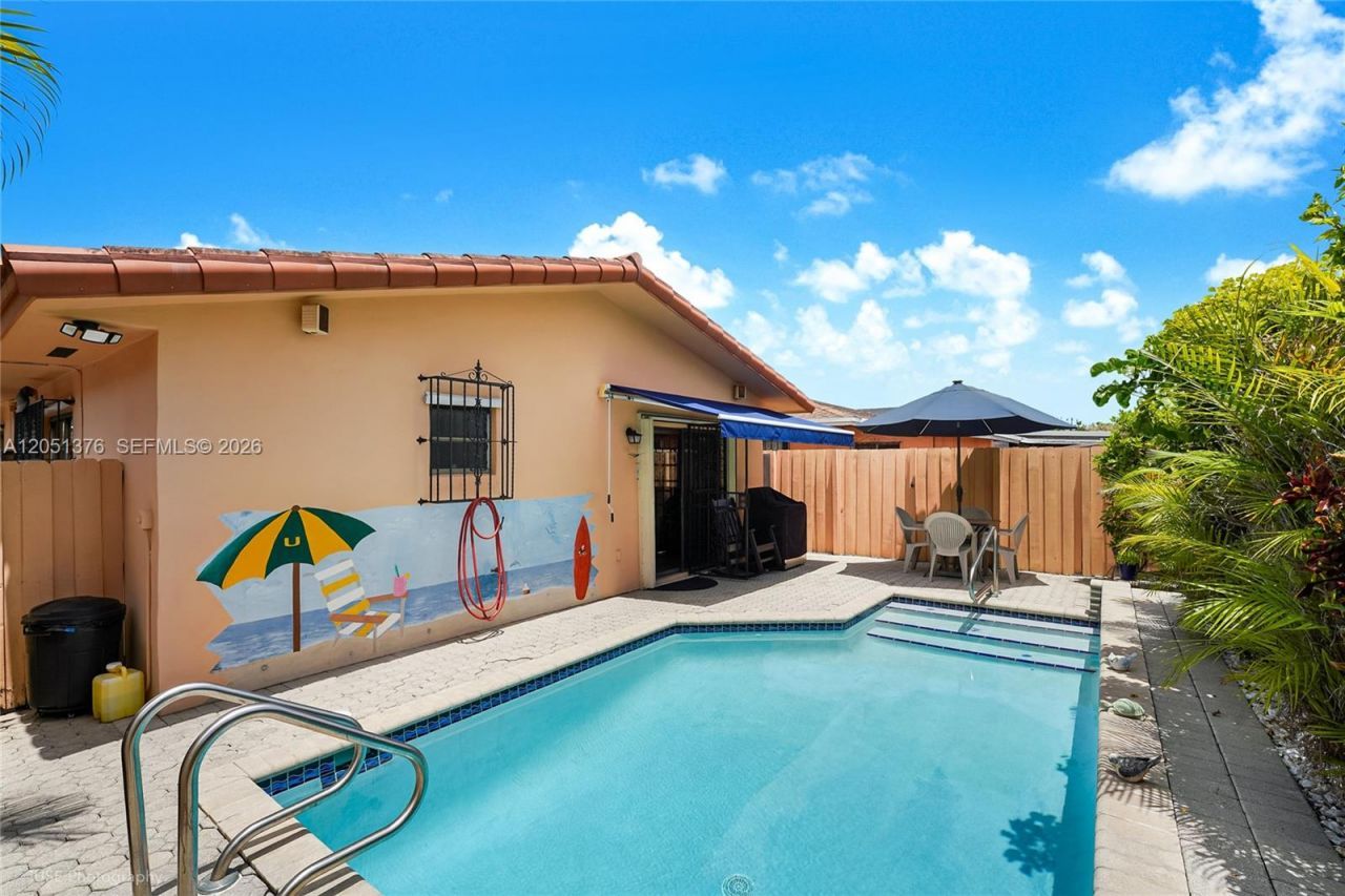 4001 W 10th Ct , Hialeah, FL 33012 Photo