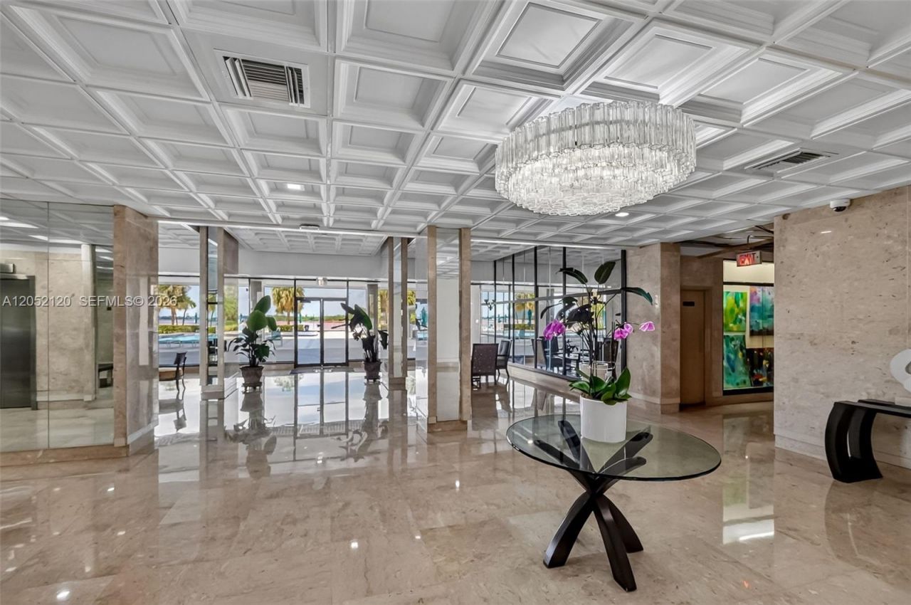 300 Bayview Dr , Unit 916, Sunny Isles Beach, FL 33160 Photo