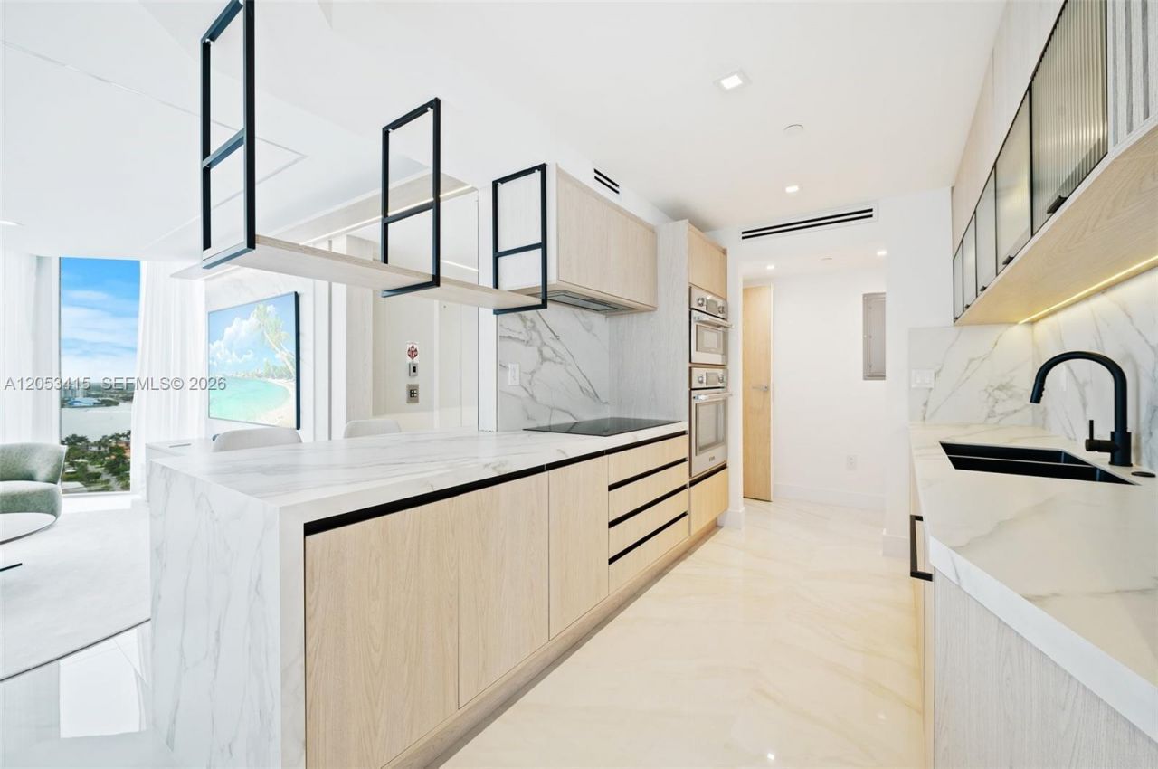 18671 Collins Ave, Unit 2103, Sunny Isles Beach, FL 33160 Photo