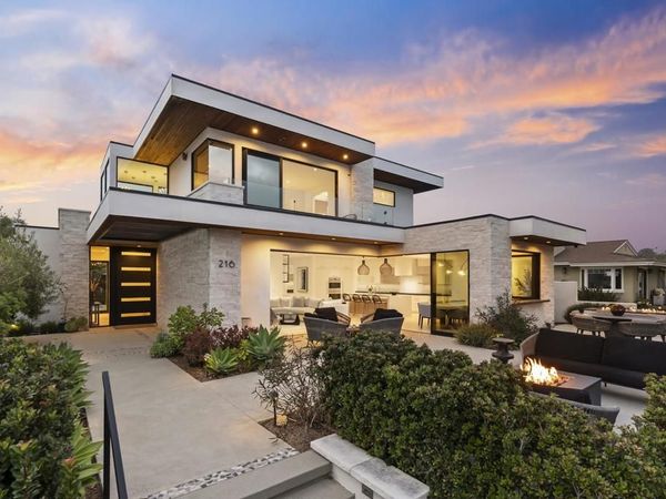 216 Ocean St., Solana Beach, CA 92075