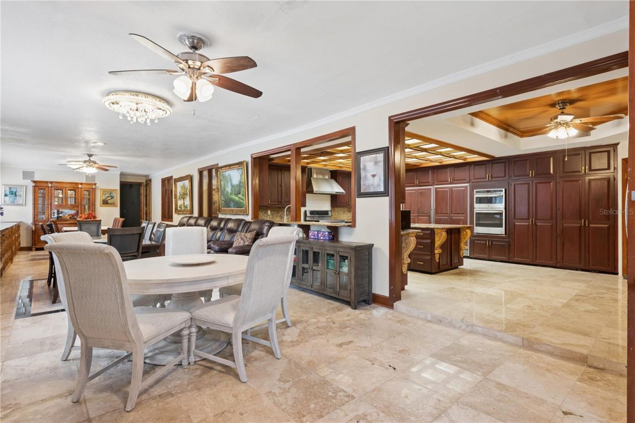 1041 Sweetwater Club Boulevard, Longwood, FL 32779 Photo