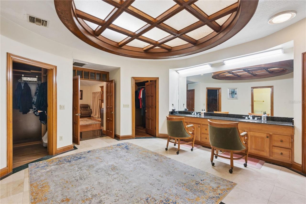 1041 Sweetwater Club Boulevard, Longwood, FL 32779 Photo