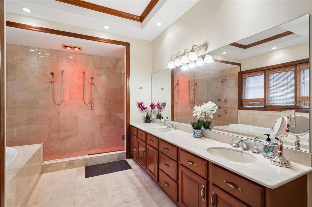 1041 Sweetwater Club Boulevard, Longwood, FL 32779 Photo