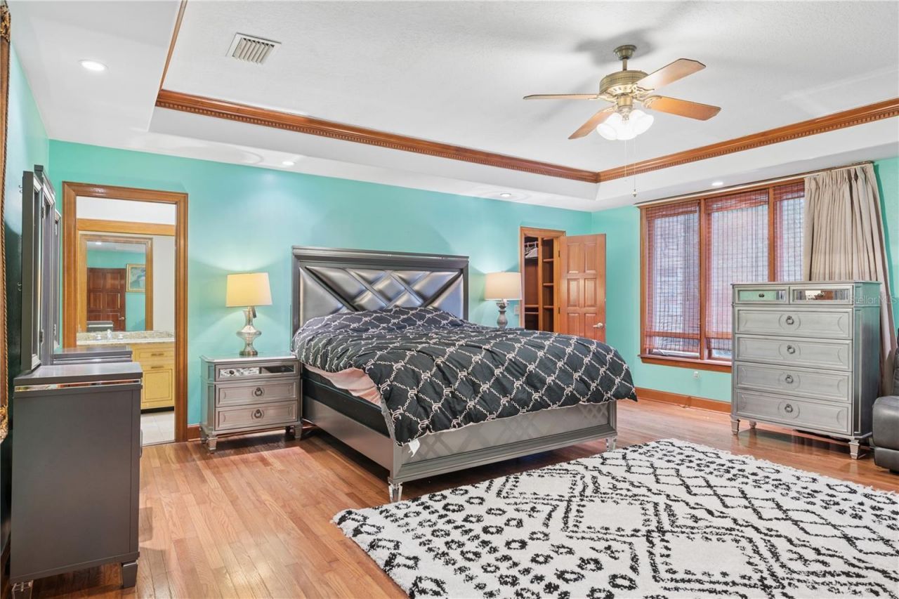 1041 Sweetwater Club Boulevard, Longwood, FL 32779 Photo
