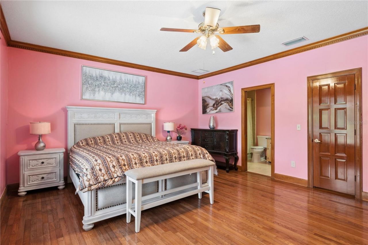 1041 Sweetwater Club Boulevard, Longwood, FL 32779 Photo