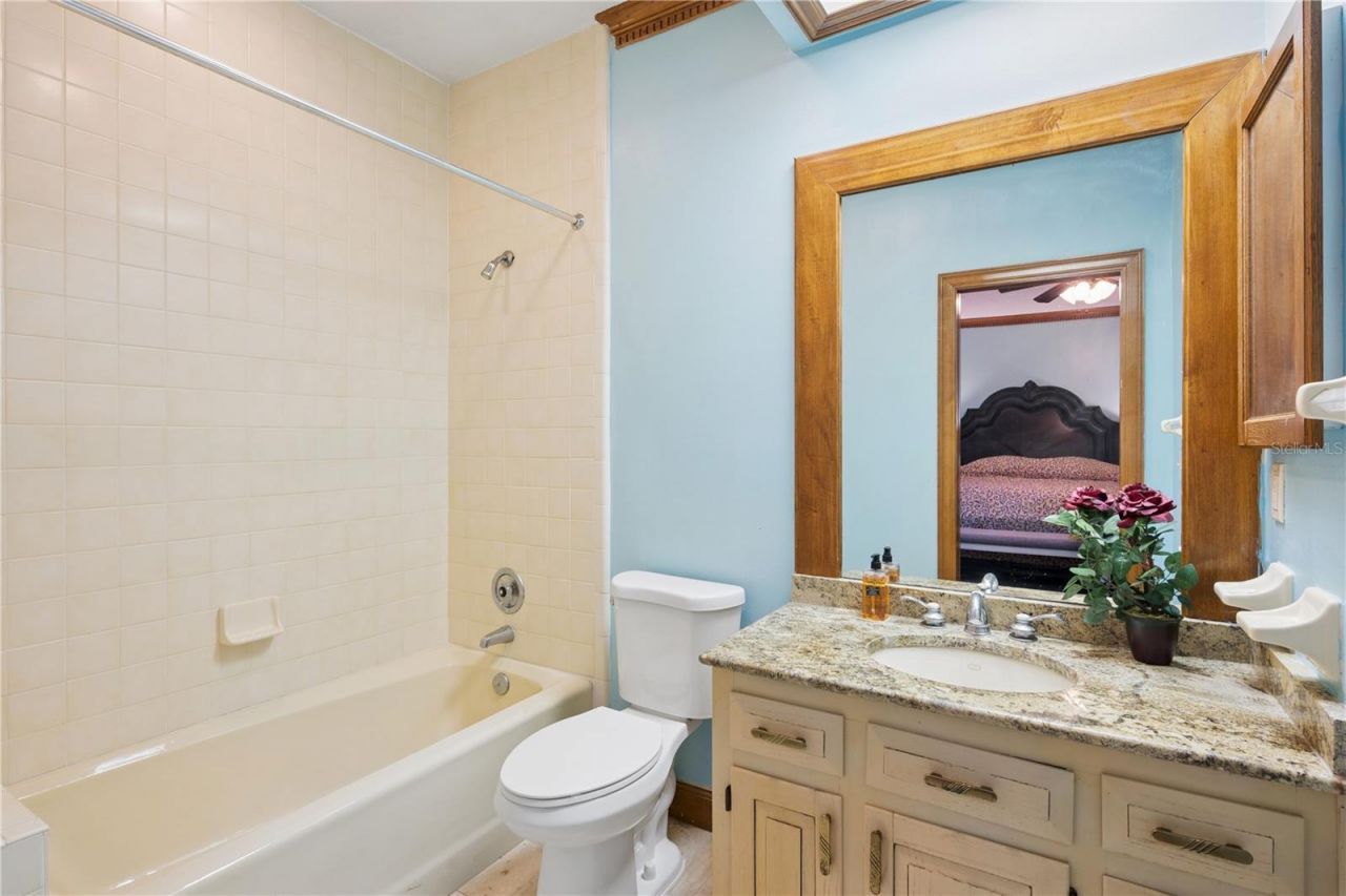 1041 Sweetwater Club Boulevard, Longwood, FL 32779 Photo