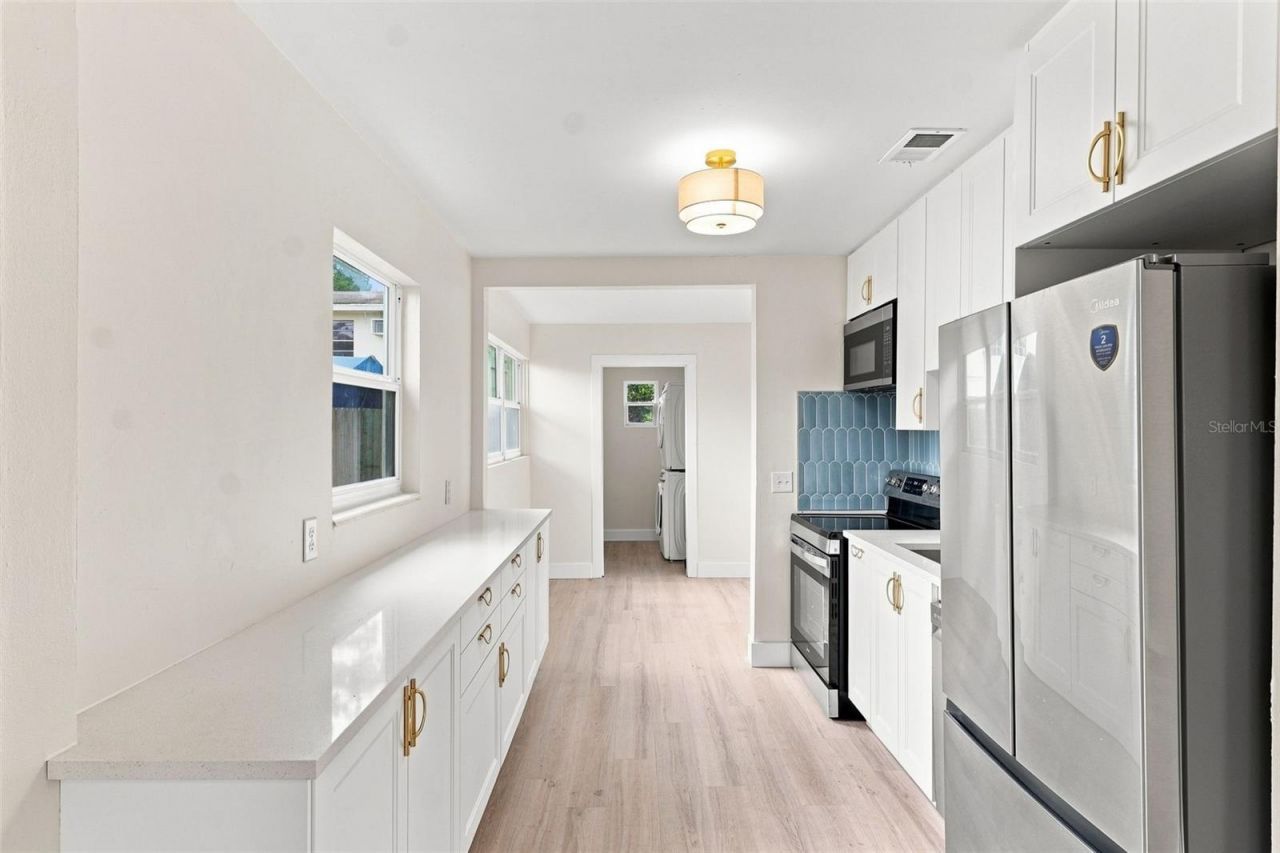 2960 Emerson Avenue S, Saint Petersburg, FL 33712 Photo