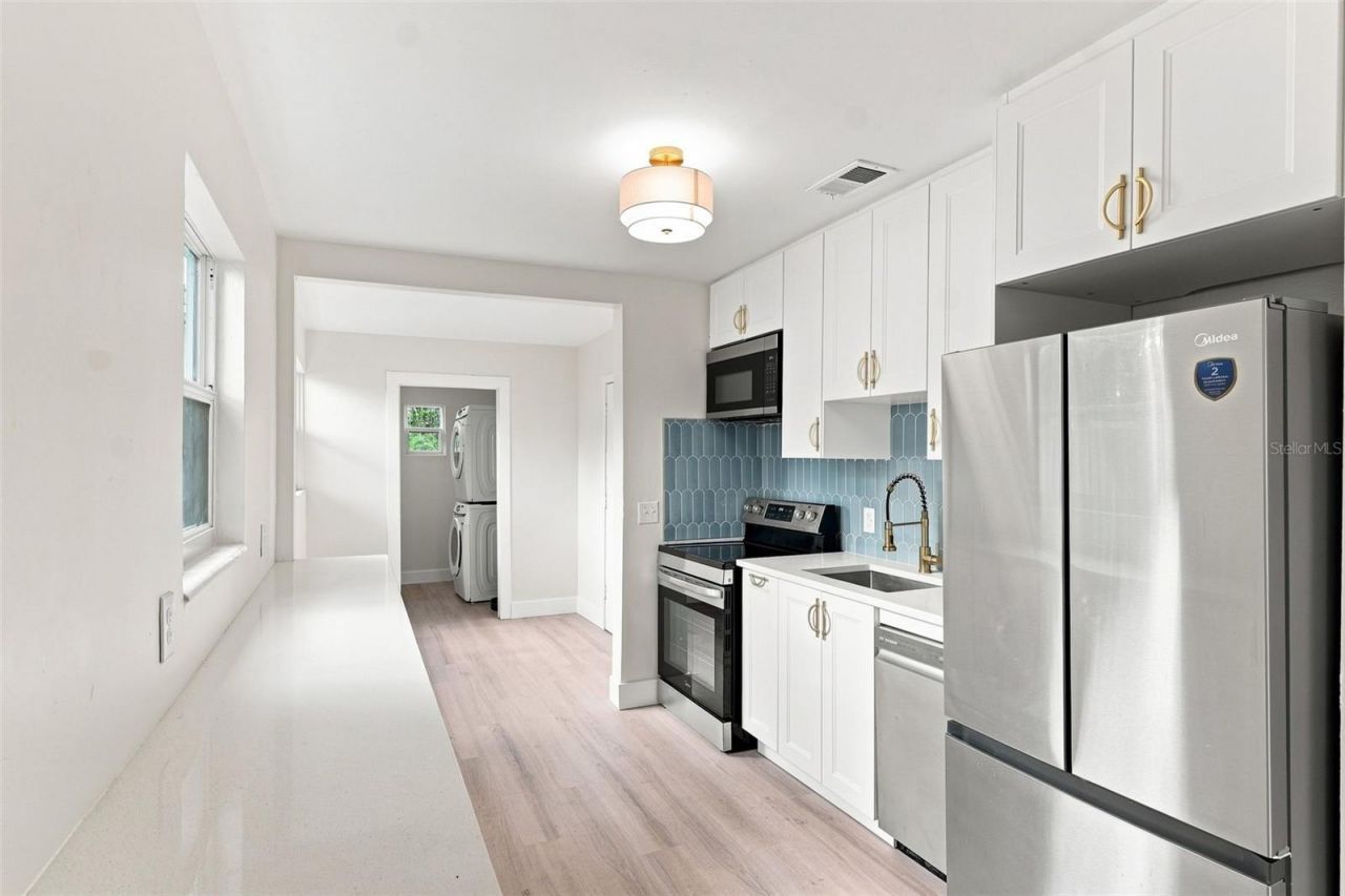 2960 Emerson Avenue S, Saint Petersburg, FL 33712 Photo