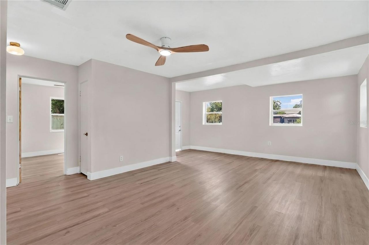 2960 Emerson Avenue S, Saint Petersburg, FL 33712 Photo