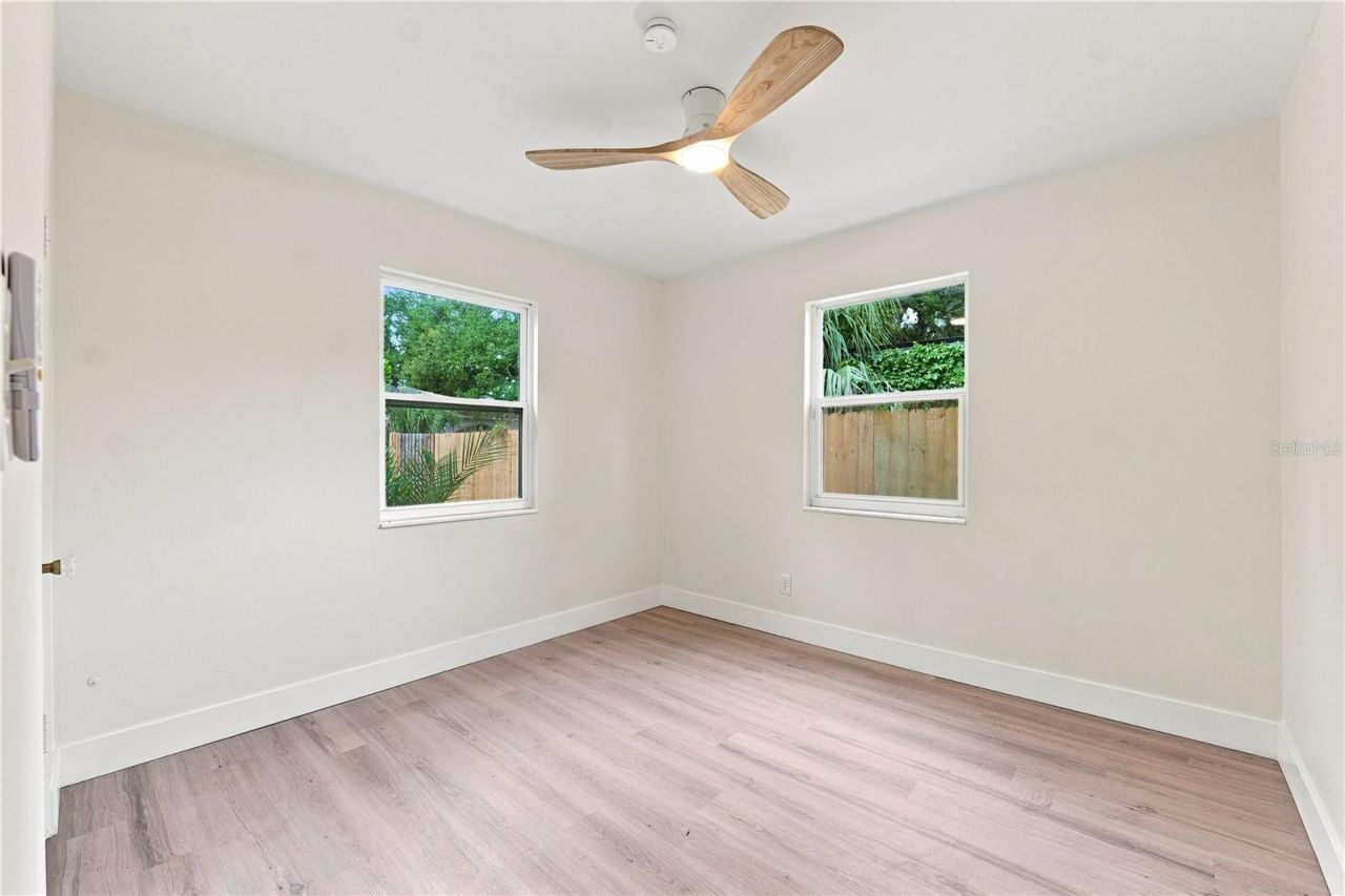 2960 Emerson Avenue S, Saint Petersburg, FL 33712 Photo
