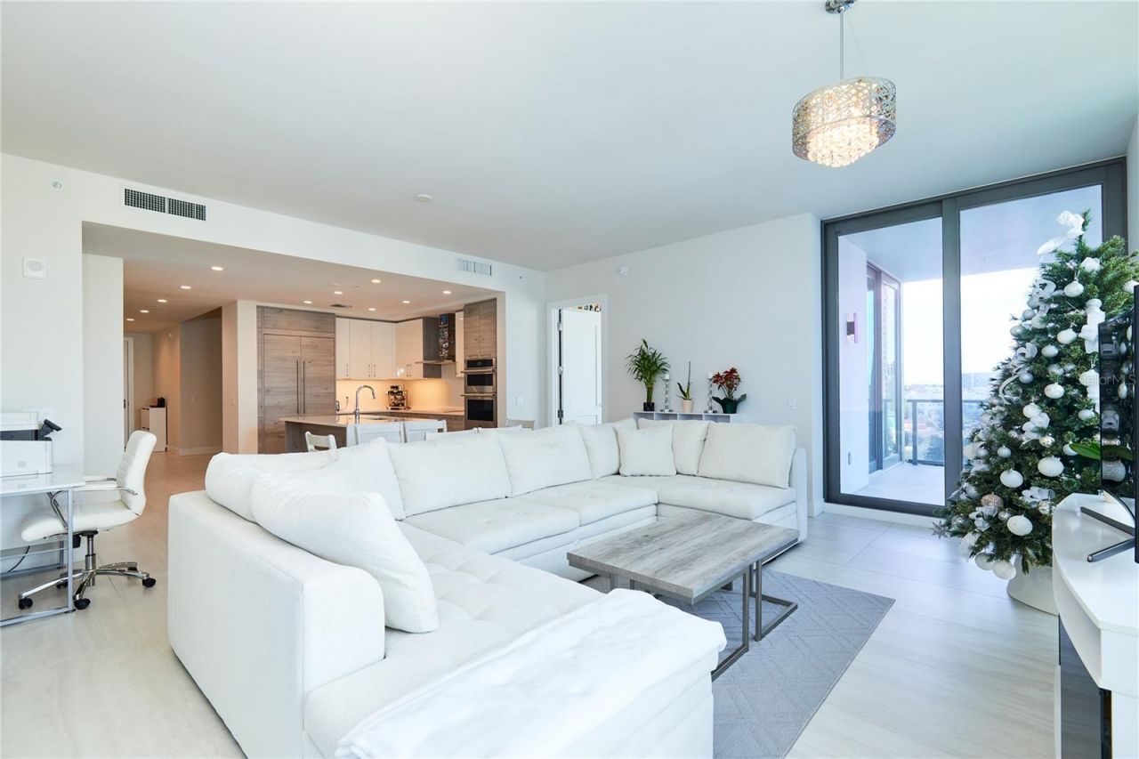 301 1st Street S, Unit 804, Saint Petersburg, FL 33701 Photo