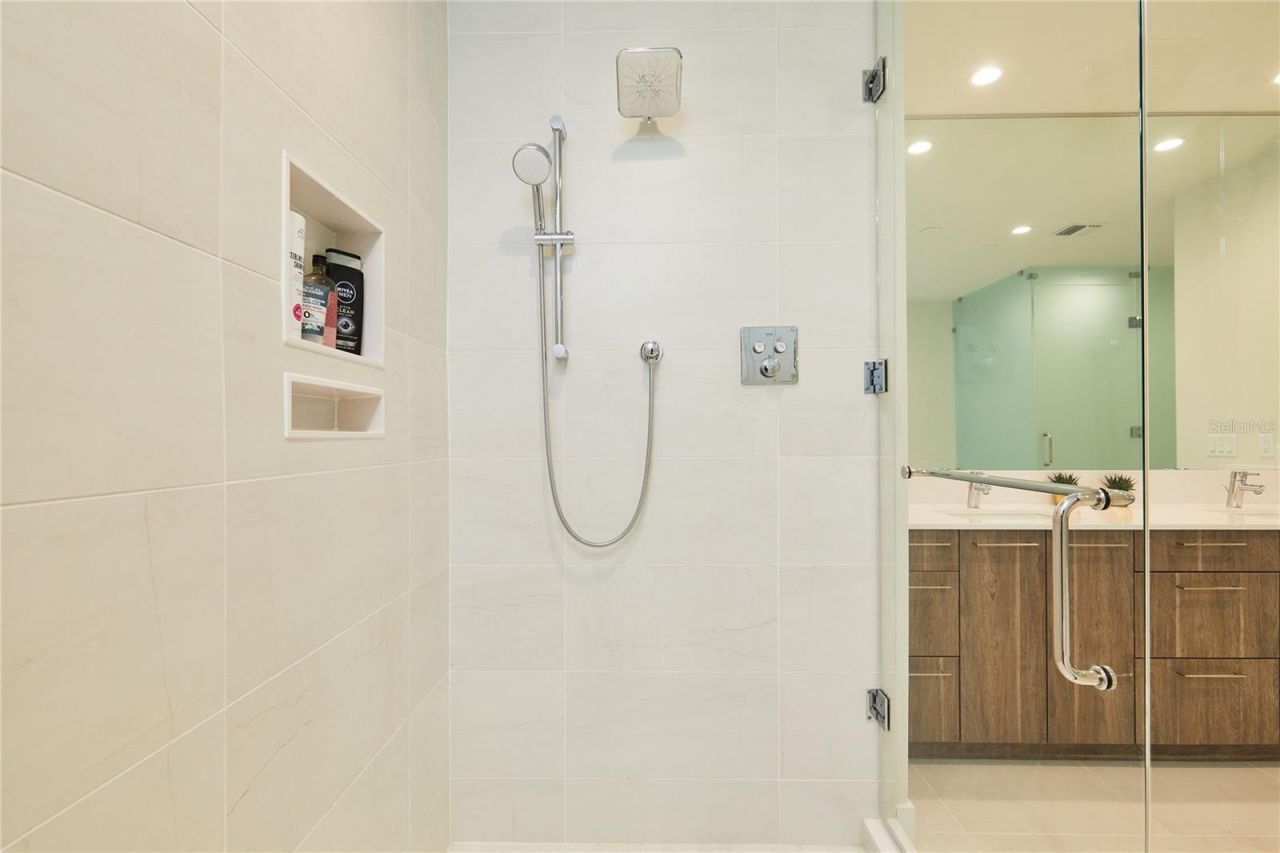 301 1st Street S, Unit 804, Saint Petersburg, FL 33701 Photo