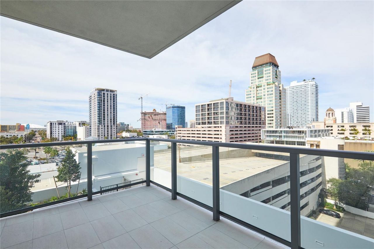 301 1st Street S, Unit 804, Saint Petersburg, FL 33701 Photo