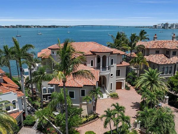 1372 HARBOR DRIVE, SARASOTA, FL 34239