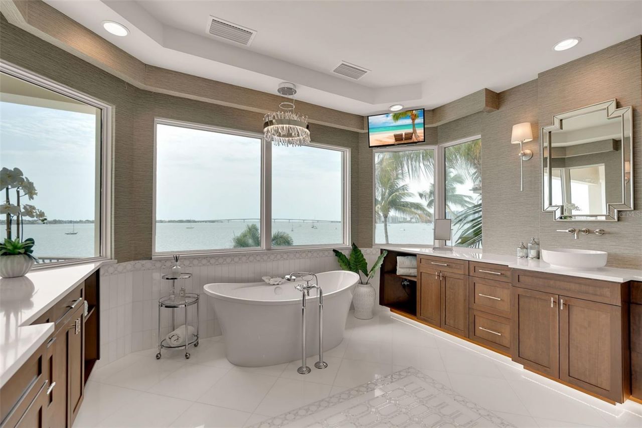 1372 Harbor Drive, Sarasota, FL 34239 Photo