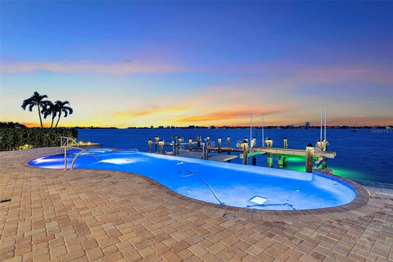 1372 Harbor Drive, Sarasota, FL 34239 Photo