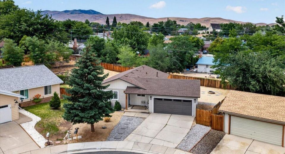 583 Marta Way, Reno, NV 89503 Photo