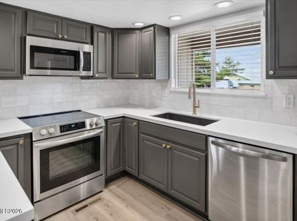 583 Marta Way, Reno, NV 89503 Photo