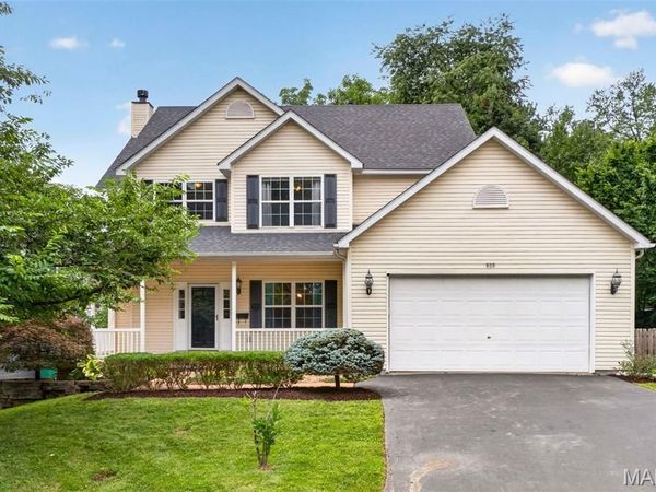 808 E Pacific Avenue, Webster Groves, MO 63119