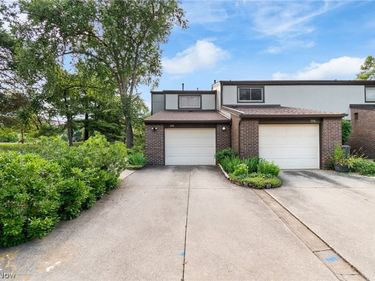 174 St. Clair Drive, Akron, OH 44307