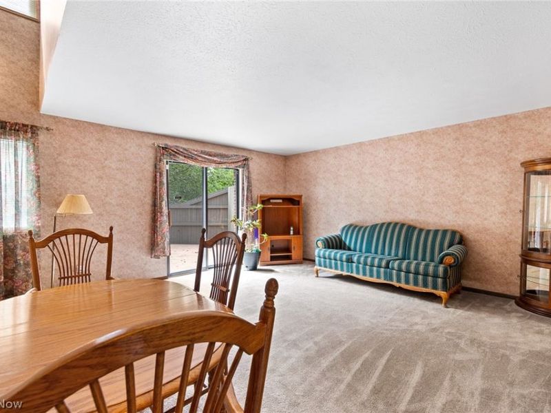174 St. Clair Drive, Akron, OH 44307 Photo 5
