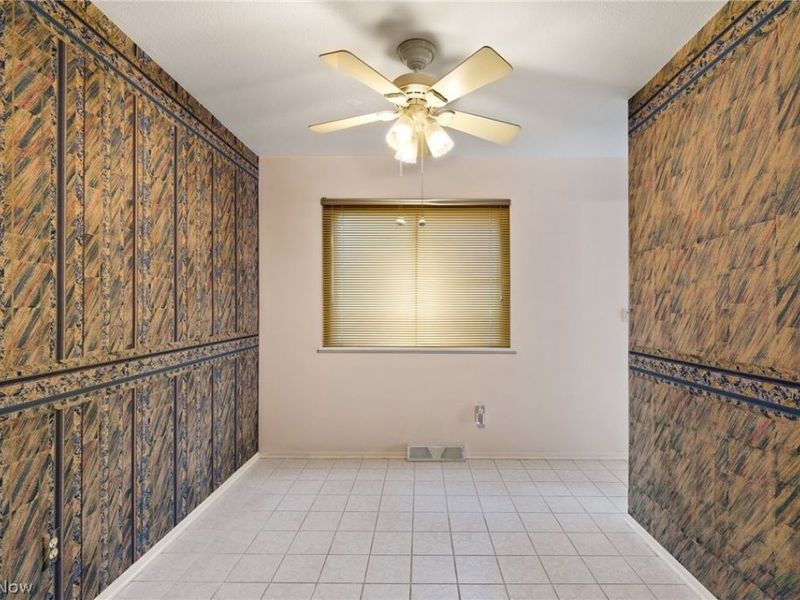 174 St. Clair Drive, Akron, OH 44307 Photo 9