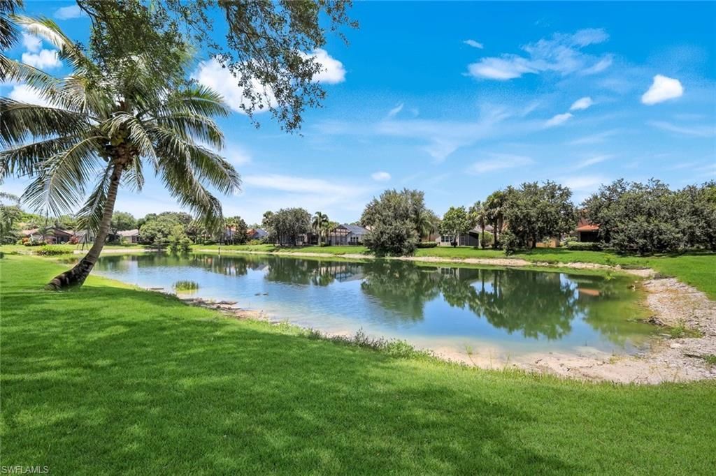 1654 Triangle Palm Ter, Naples, FL 34119 Photo