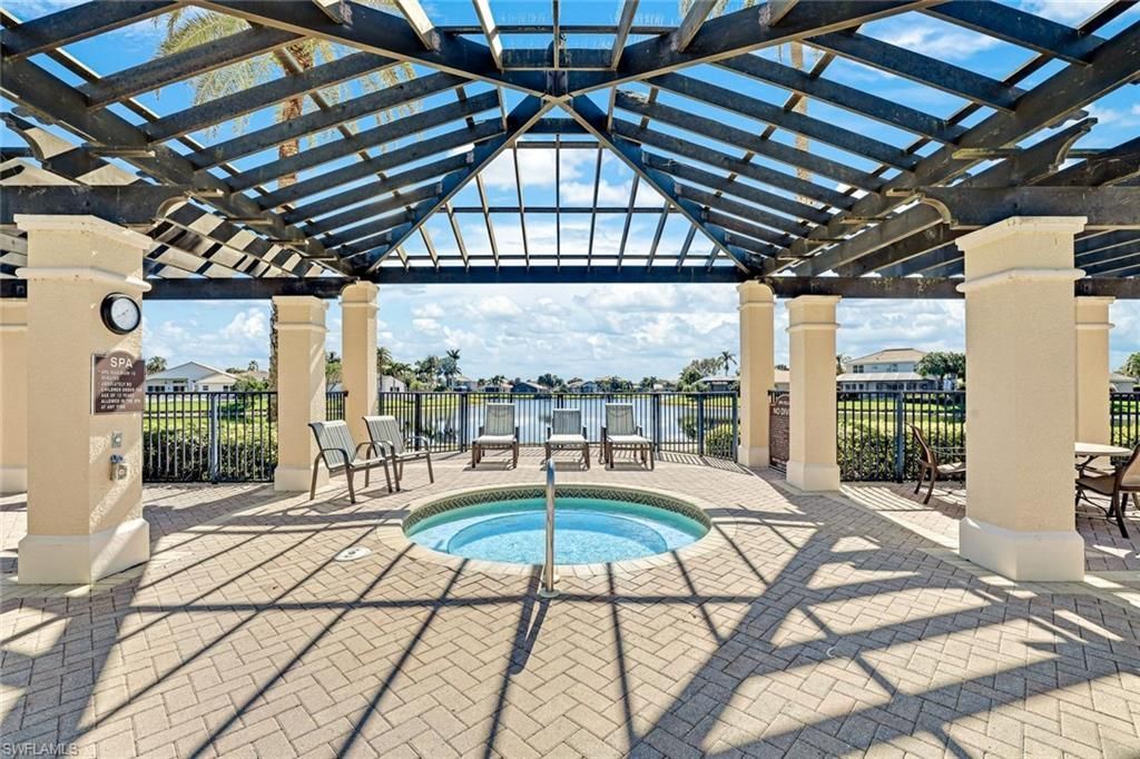 1654 Triangle Palm Ter, Naples, FL 34119 Photo