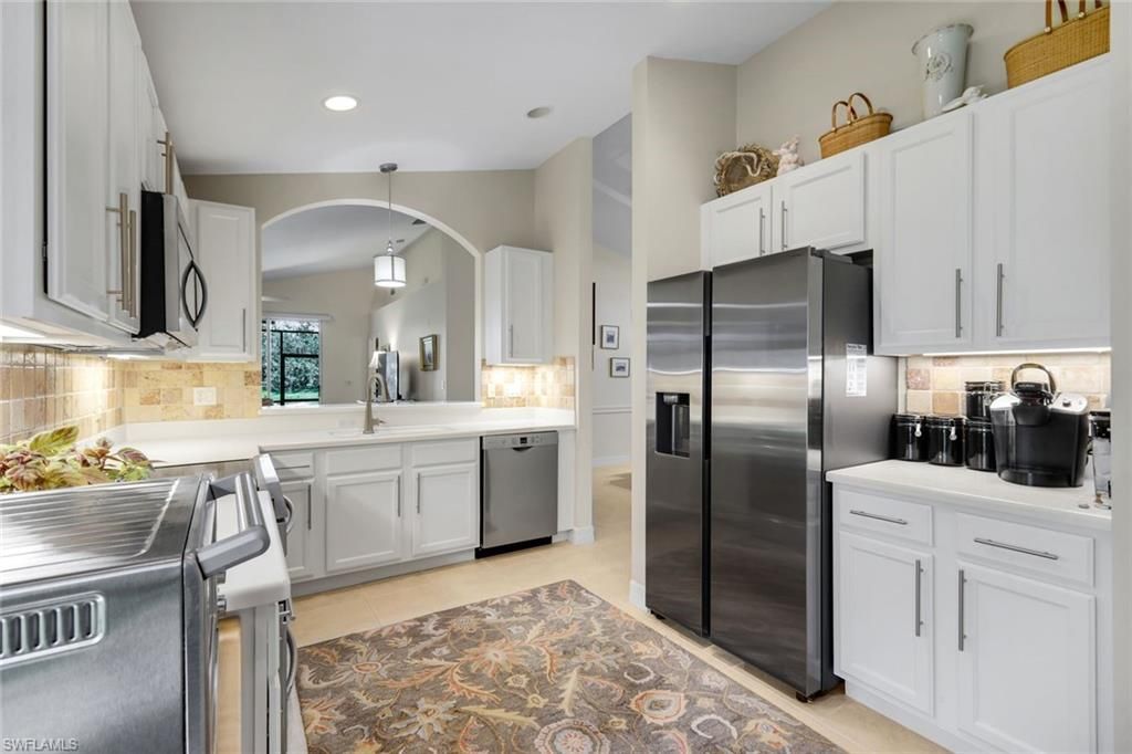 1654 Triangle Palm Ter, Naples, FL 34119 Photo