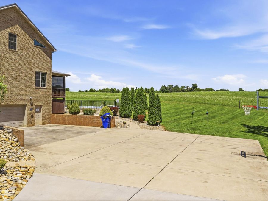 Property Image 46