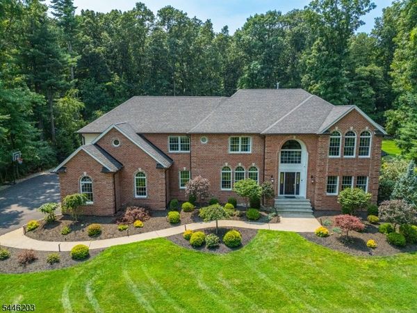 3 BRANDYWINE CT, Randolph, NJ 07869