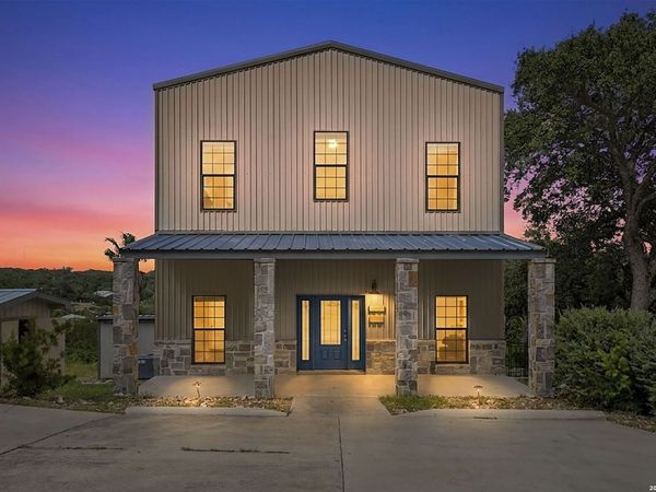 1016 Blue Bill Cove, Lakehills, TX 78063