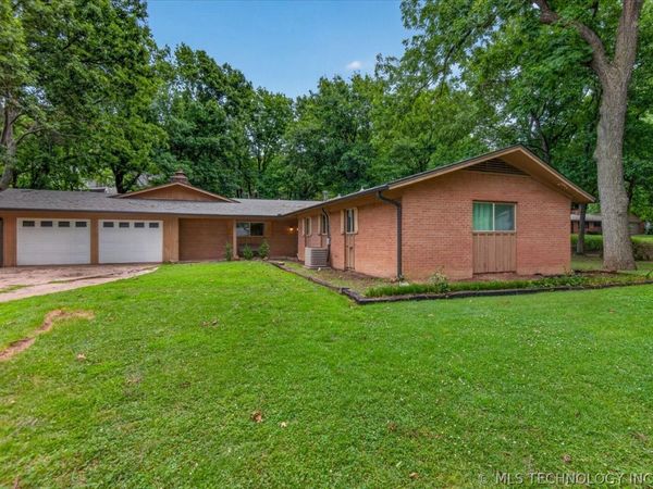 1312 Brookside Parkway, Bartlesville, OK 74006