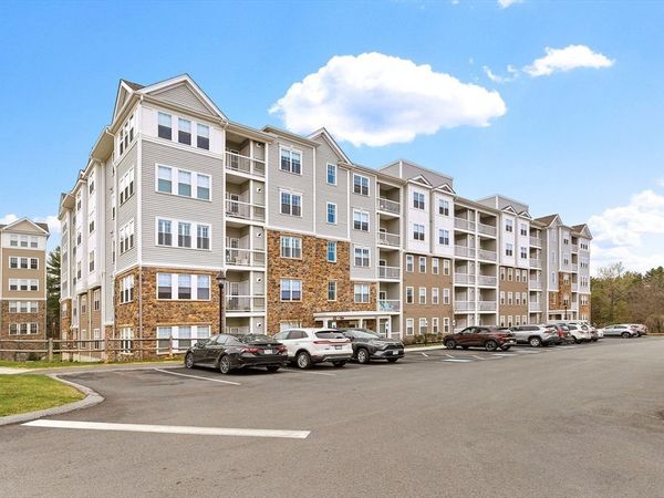 280 Martins Landing, Unit 104, North Reading, MA 01864