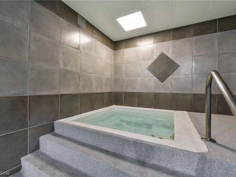 12500 Edgewater Drive, Unit 1201, Lakewood, OH 44107 Photo 30