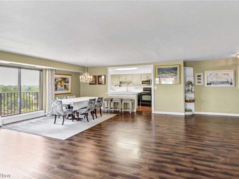 12500 Edgewater Drive, Unit 1201, Lakewood, OH 44107 Photo 4