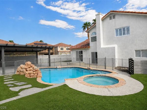9682 Driftwood Island Court , Las Vegas, NV 89148