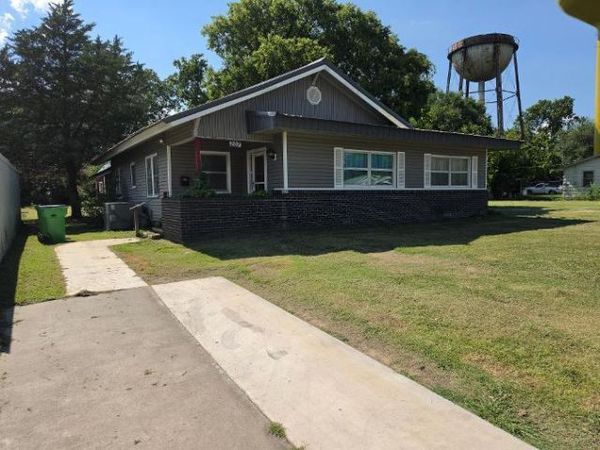 207 S 8th Street, Okemah, OK 74859