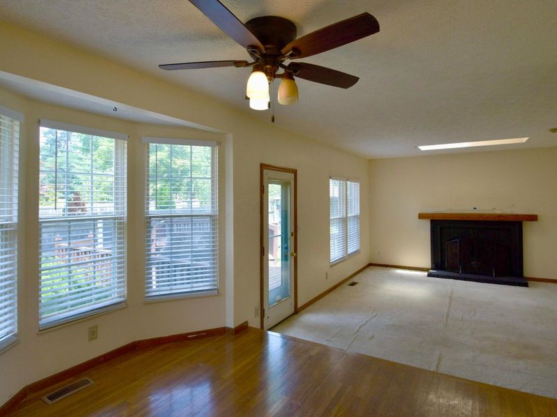 525 Whitson Drive , Columbus, OH 43230 Photo 14