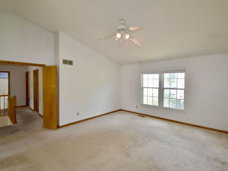 525 Whitson Drive , Columbus, OH 43230 Photo 19